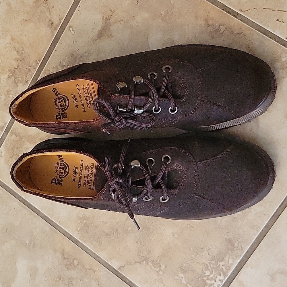 Dr. Marten Airwalk Made in England shoes
